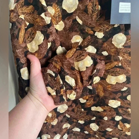 5/$25 BUNDLE SALE!! Marc New York NWT Brown & Cream Satin Floral Leaf Blouse - Picture 3 of 7